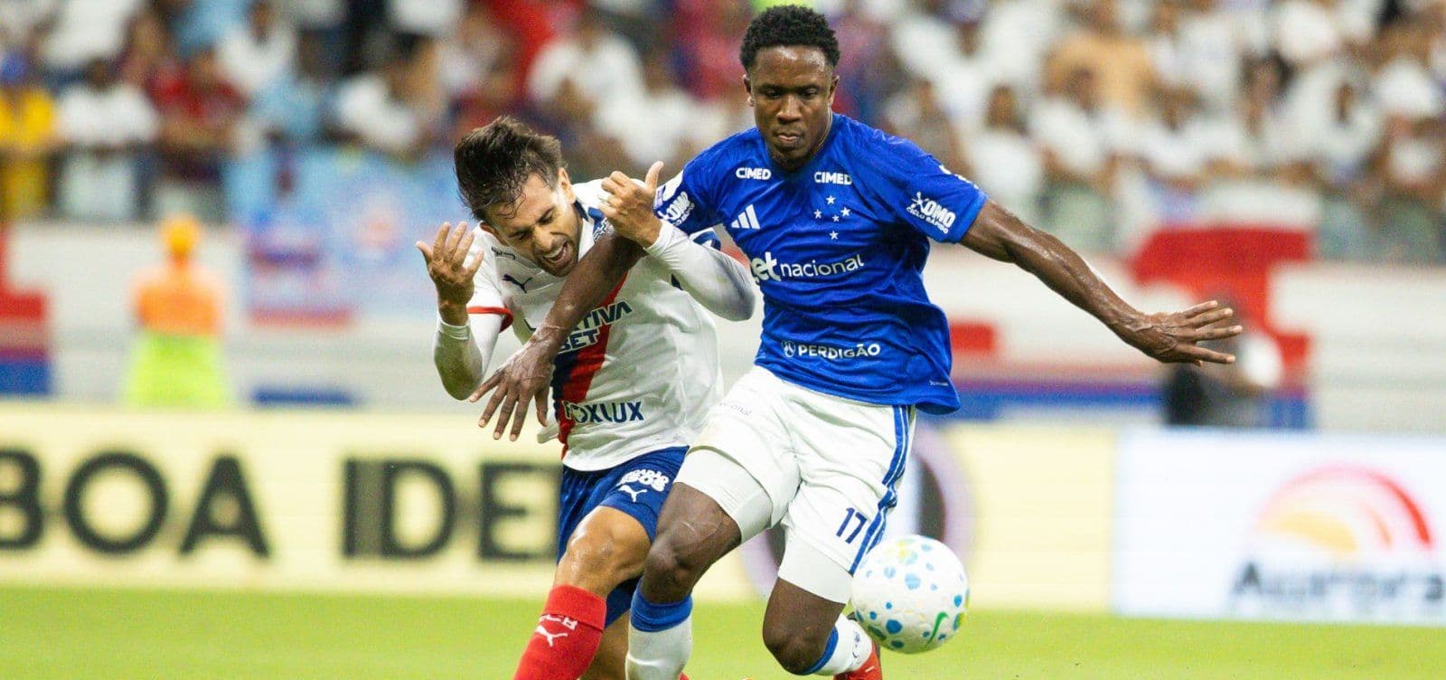 Kaique Kenji Decide em Salvador: Cruzeiro Vira na Fonte Nova e Acende a Tabela