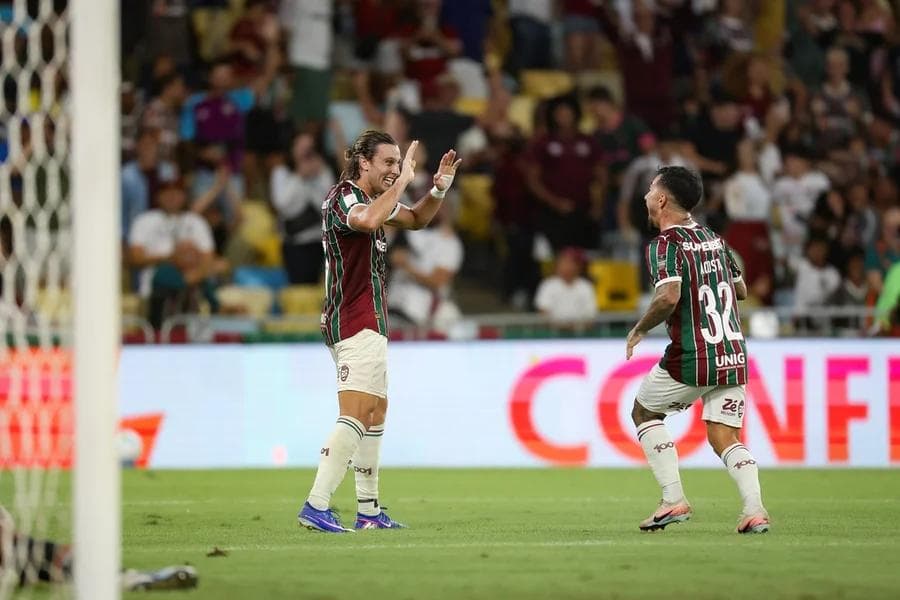 John Kennedy e Canobbio Decidem, Dória Descontou: Flu Vence São Paulo no Jogo 2000 do Maracanã e Respira no Brasileirão