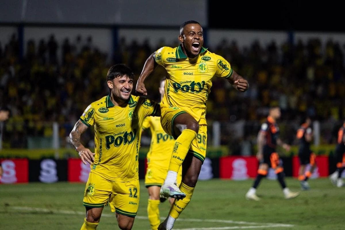 Mirassol Vence o Corinthians com Polêmicas e Manda o Timão ao Z-4: 2 x 1
