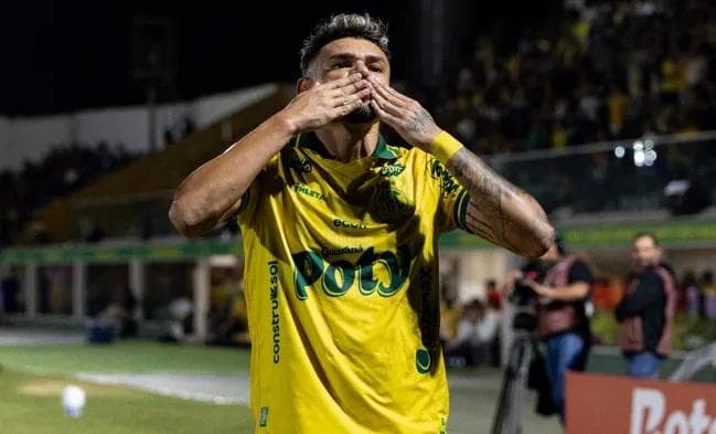 Tiquinho Abre o Placar, Edson Carioca Decide: Mirassol Elimina o Bragantino com Time Misto e Faz História na Copa do Brasil