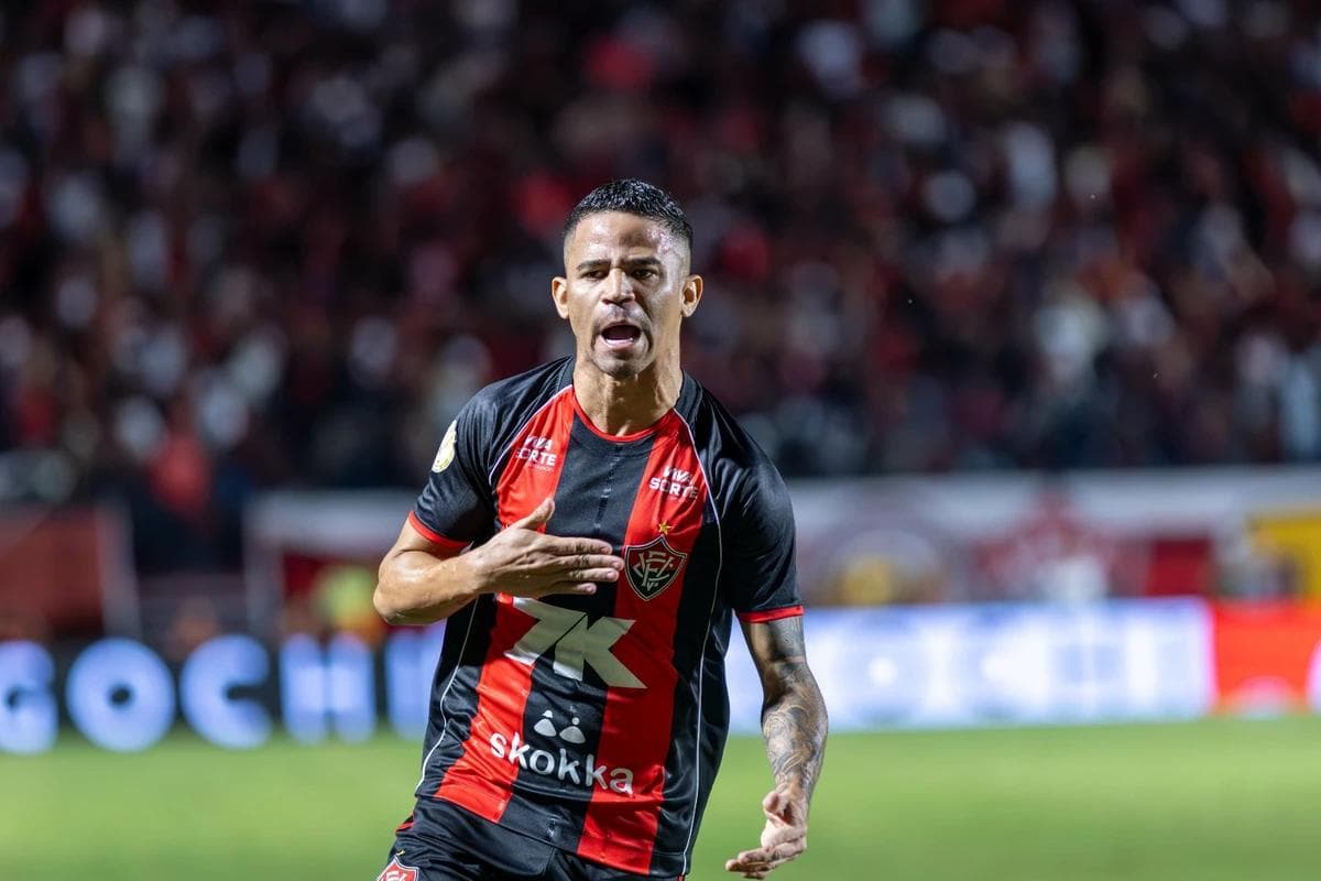 LEÃO DEVORA O MENGÃO! Vitória Virou no Barradão, Elimina o Flamengo e Manda os Cariocas de Volta ao Rio de Mãos Vazias